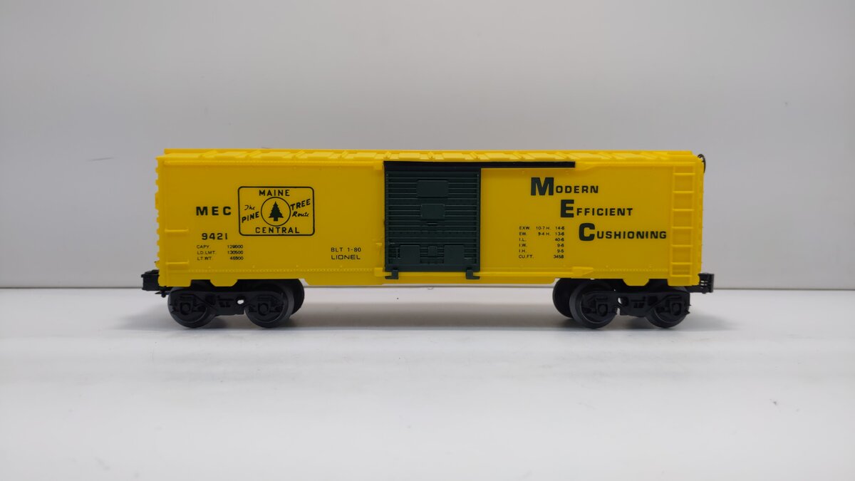 Lionel 6-9421 O Gauge Maine Central "The Pine Tree Route" Boxcar #9421 NIB