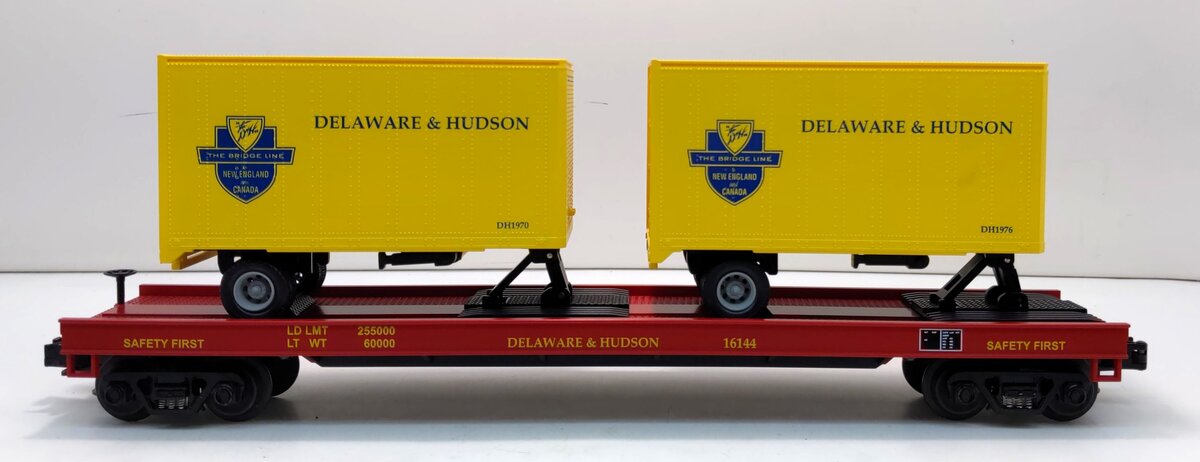 MTH 20-98108 O Gauge Delaware and Hudson Flatcar with 20' Trailers LN/Box
