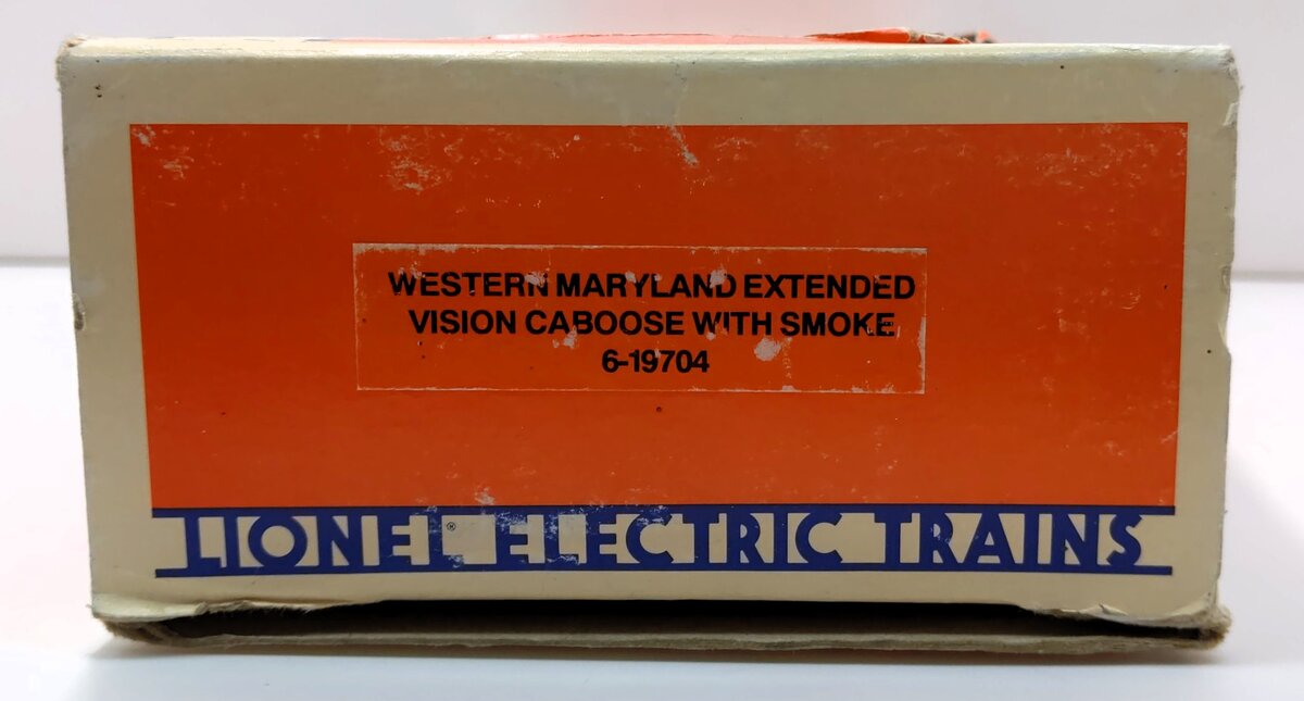 Lionel 6-19704 O Gauge Western Maryland Extended Vision Caboose w/Smoke NIB