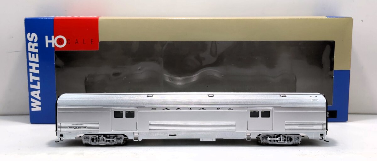 Walthers 932-9740 HO Scale Santa Fe El Capitan 73' Budd Baggage Car EX/Box
