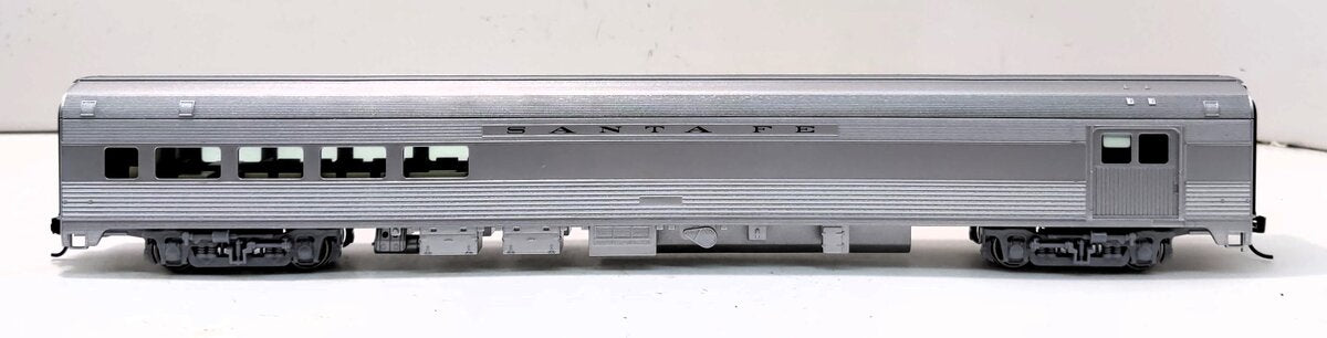 Walthers 910-30052 HO Scale Santa Fe 85' Budd Baggage-Lounge Car
