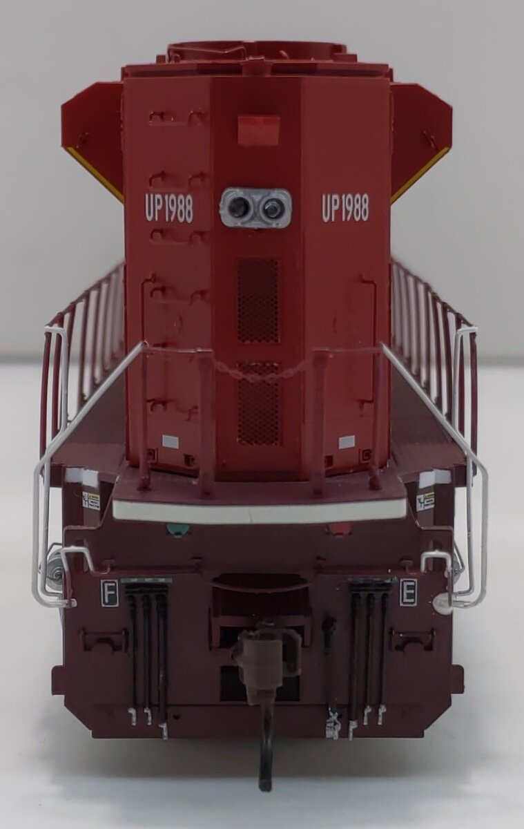 Athearn G68537 HO Union Pacific/MKT SD70ACe Diesel Locomotive #1988 - DCC Ready
