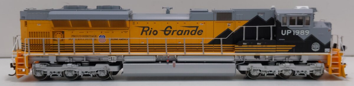 Athearn G68650 HO Rio Grande Heritage EMD SD70ACe Diesel Loco #1989 w/ DCC,Sound LN/Box