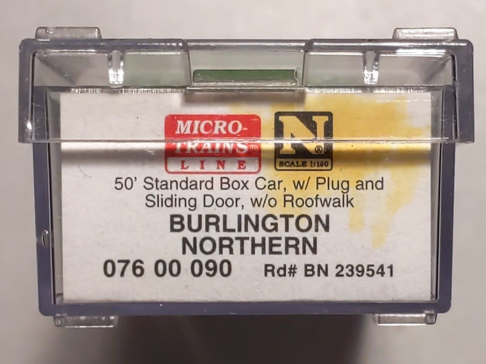 Micro-Trains 07600090 N BN Grande 50' Plug & Sliding Door Boxcar #239541 LN/Box