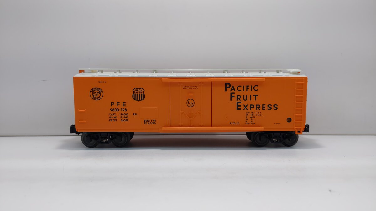 Lionel 6-17314 O Gauge Pacific Fruit Express Reefer #9800-198 LN/Box