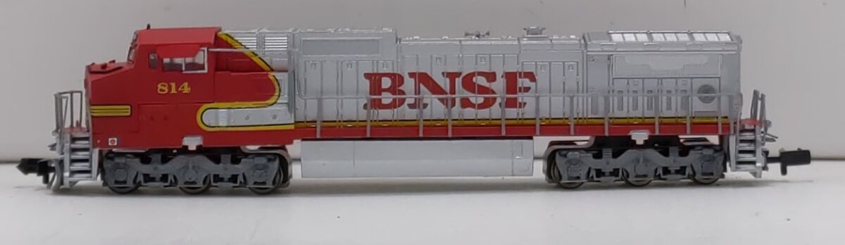 Bachmann 86075 N Scale BNSF Dash 8-40CW Diesel Locomotive #814 LN