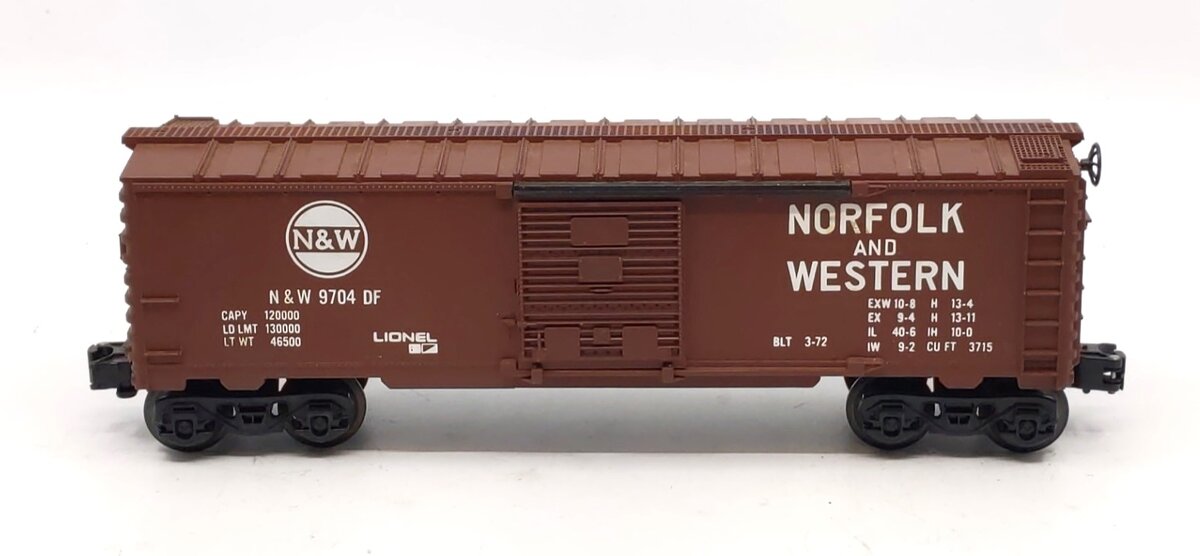 Lionel 6-9704 O Gauge Norfolk and Western Tuscan Boxcar EX/Box