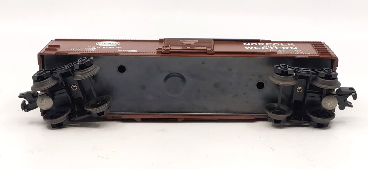 Lionel 6-9704 O Gauge Norfolk and Western Tuscan Boxcar EX/Box