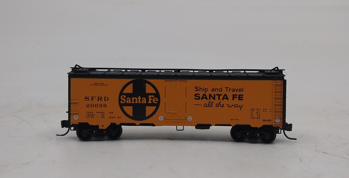Micro-Trains 05900536 N Scale Santa Fe 40' Steel Side Ice Reefer #20698 LN/Box