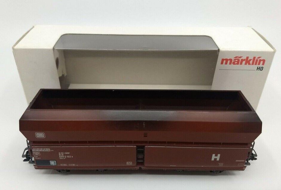 Marklin 4624 HO Scale Deutsche Bahn Hopper Car