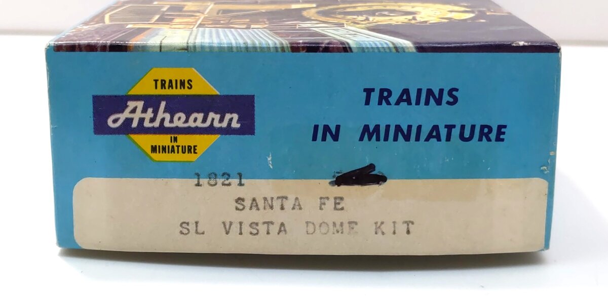 Athearn 1821 HO Scale Santa Fe Streamlined Vista Dome Passenger Car #500