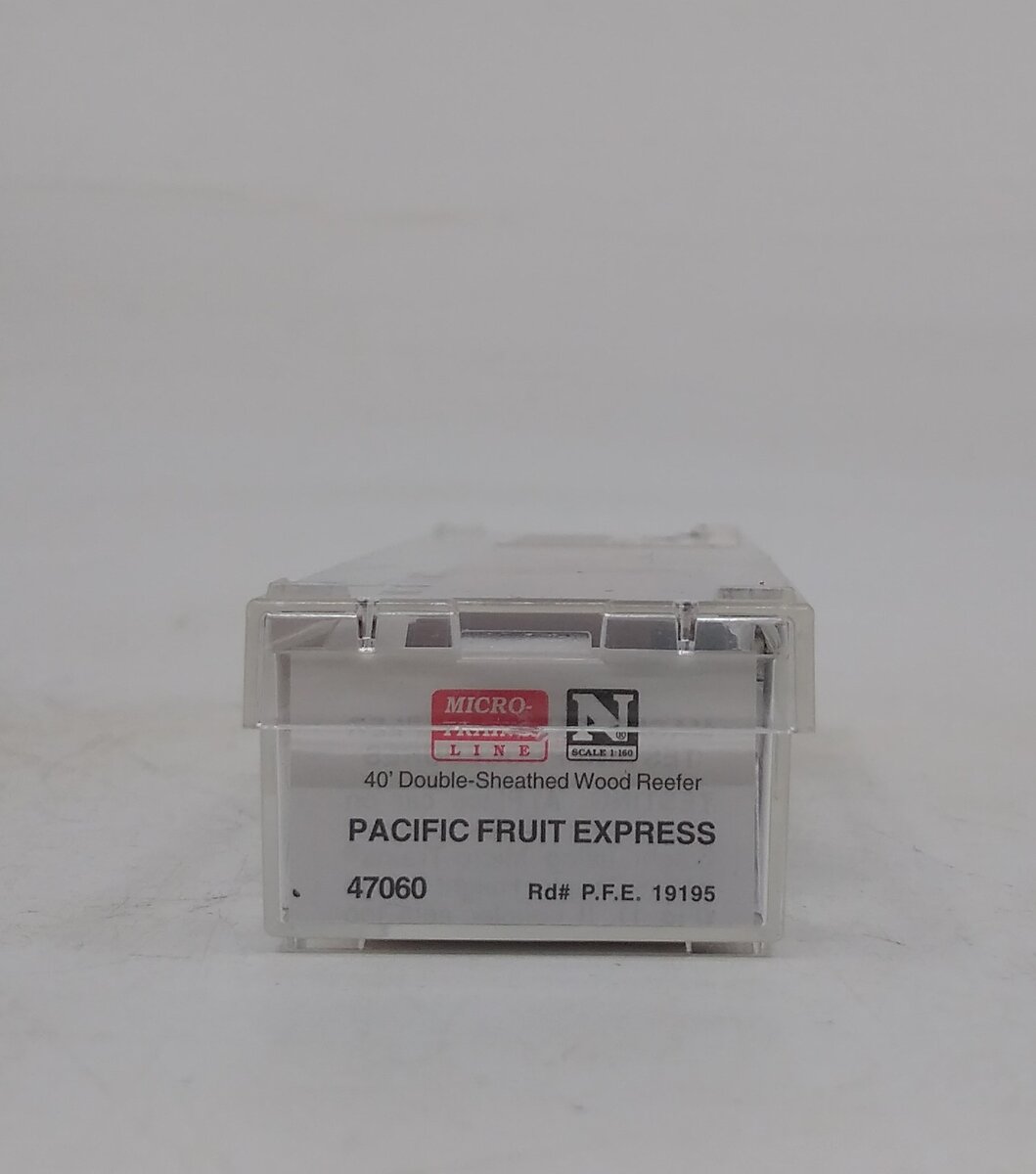 Micro-Trains 04700060 N Pacific Fruit Express 40' Double Sheathed Reefer #19195 LN/Box