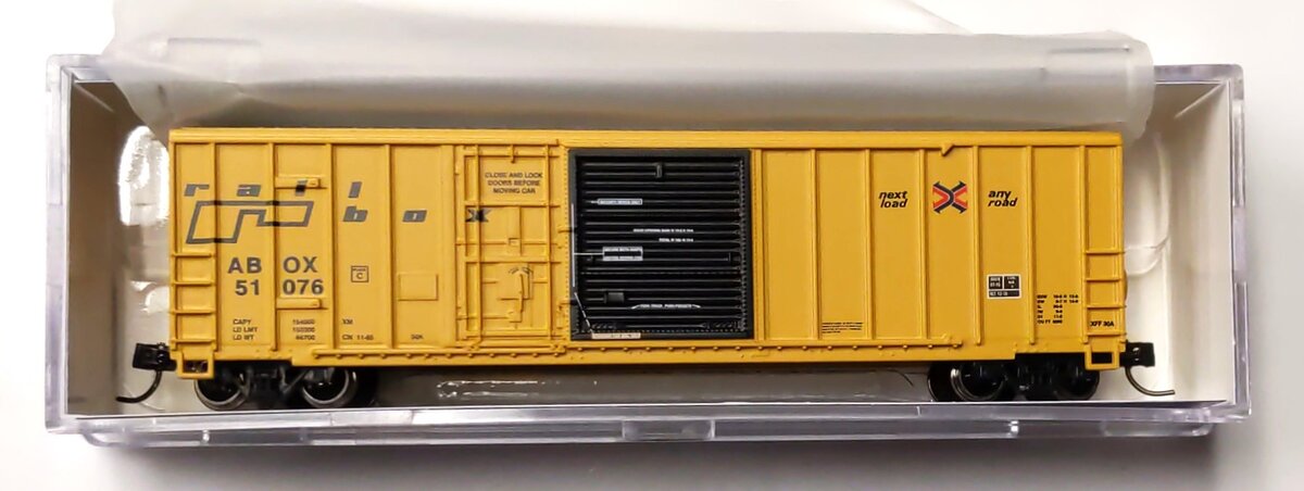 Athearn 24230 N Scale Railbox 50' FMC Exterior Post Combo Door Box Car #51076
