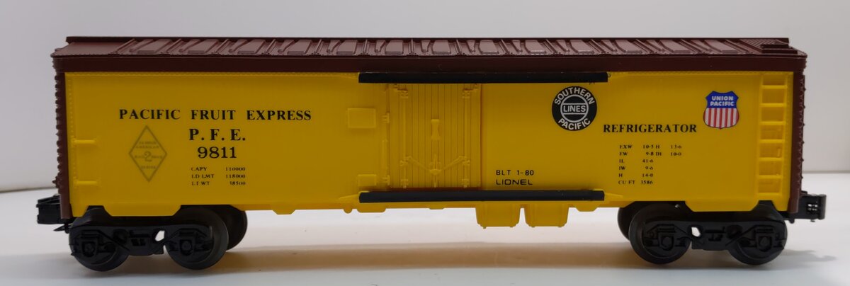 Lionel 6-9811 O Gauge SP/UP FARR Pacific Fruit Express Reefer Car #9811 LN/Box