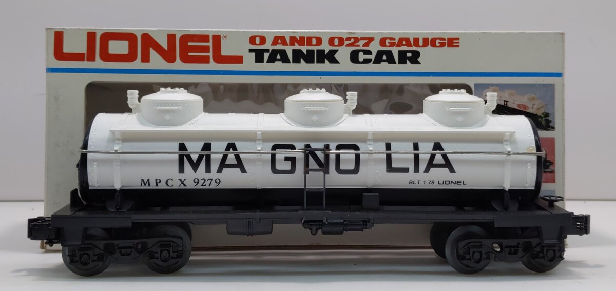Lionel 6-9279 O Gauge Magnolia 3-Dome Tank Car LN/Box