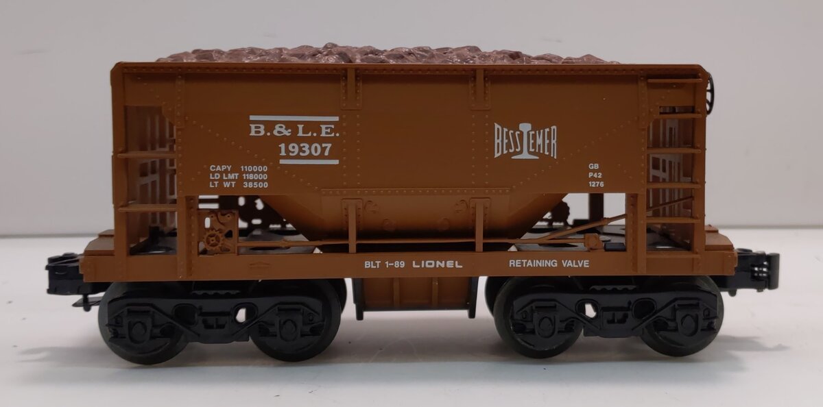 Lionel 6-19307 O Gauge Bessemer & Lake Erie Ore Car with Ore Load LN/Box