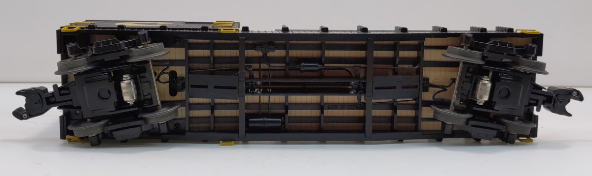 Lionel 6-29833 O Gauge Chessie Boom Car with Crane Sounds LN/Box