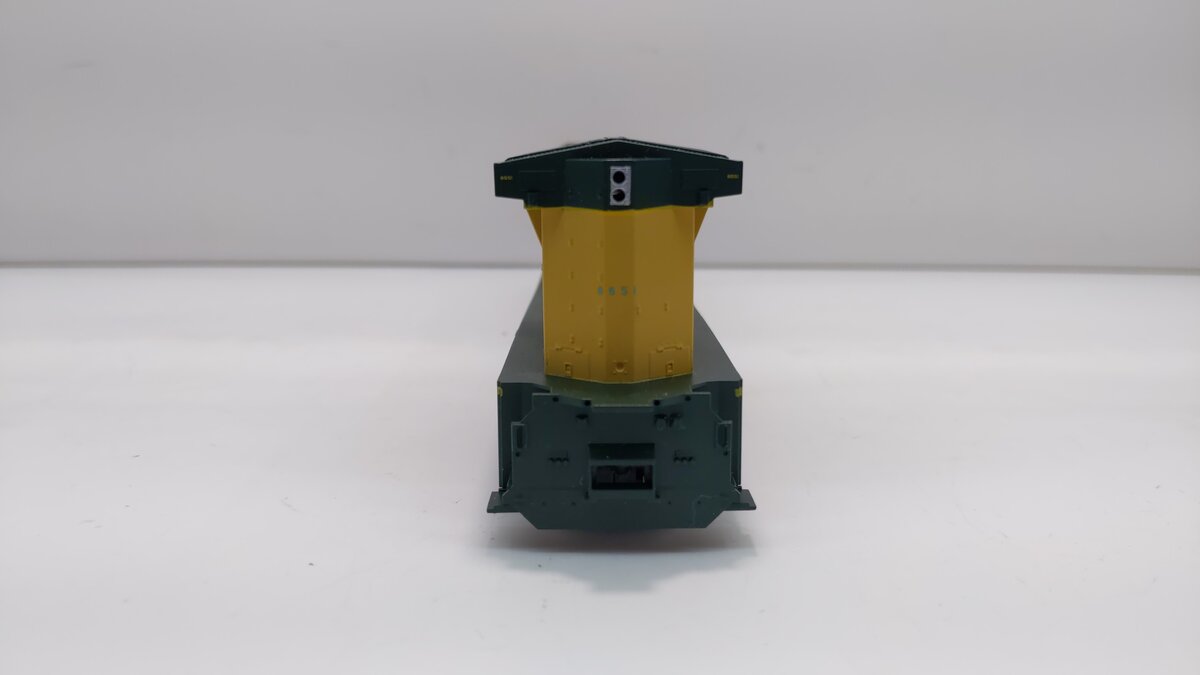 Athearn 4914 HO Scale Chicago & North Western C44-9W Diesel