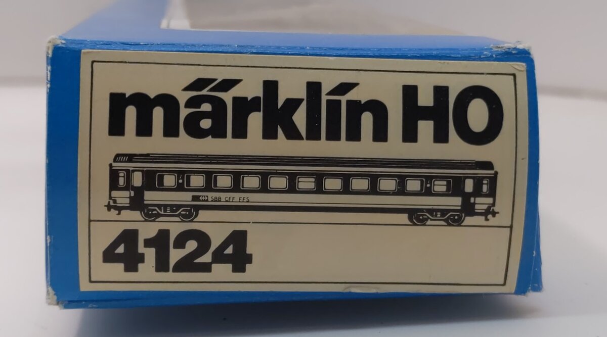 Marklin 4124 SBB CFF FFS HO Scale Pass. Car LN/Box