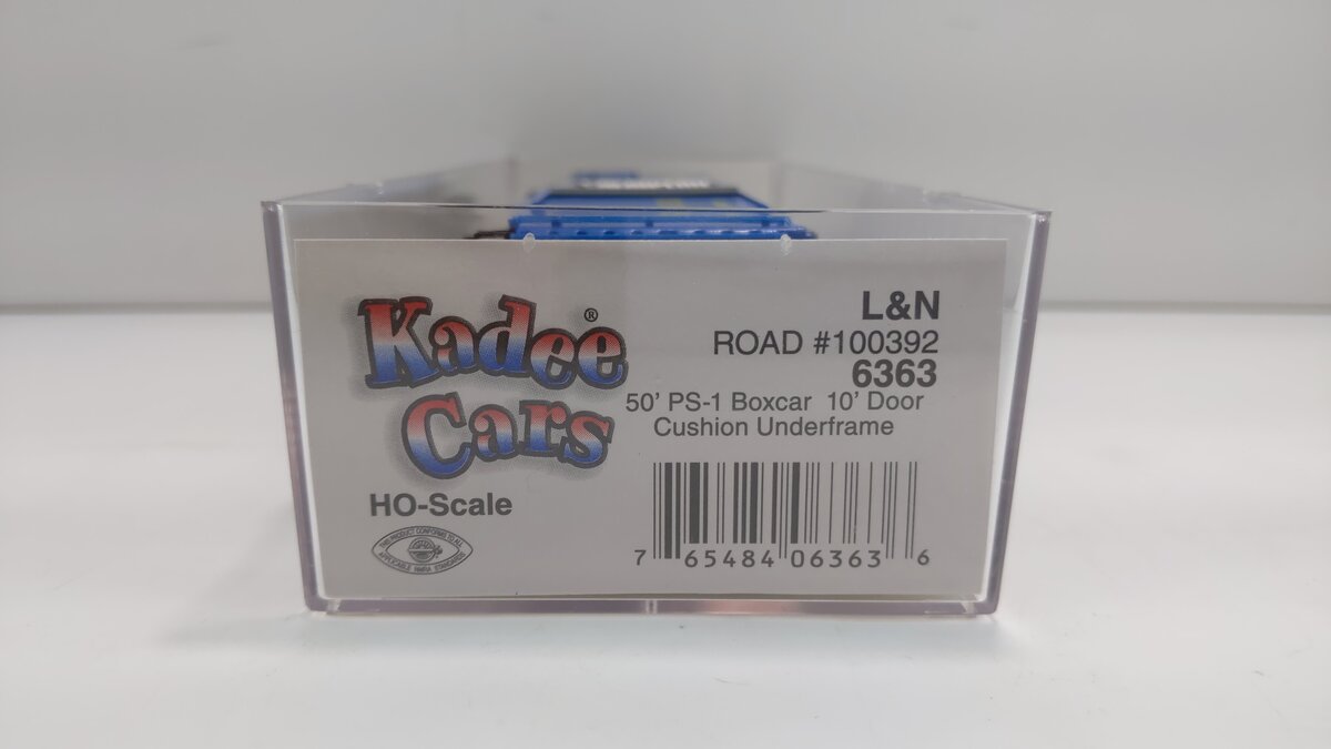 Kadee 6363 HO Louisville & Nashville Pullman-Standard PS-1 50' Boxcar #100392