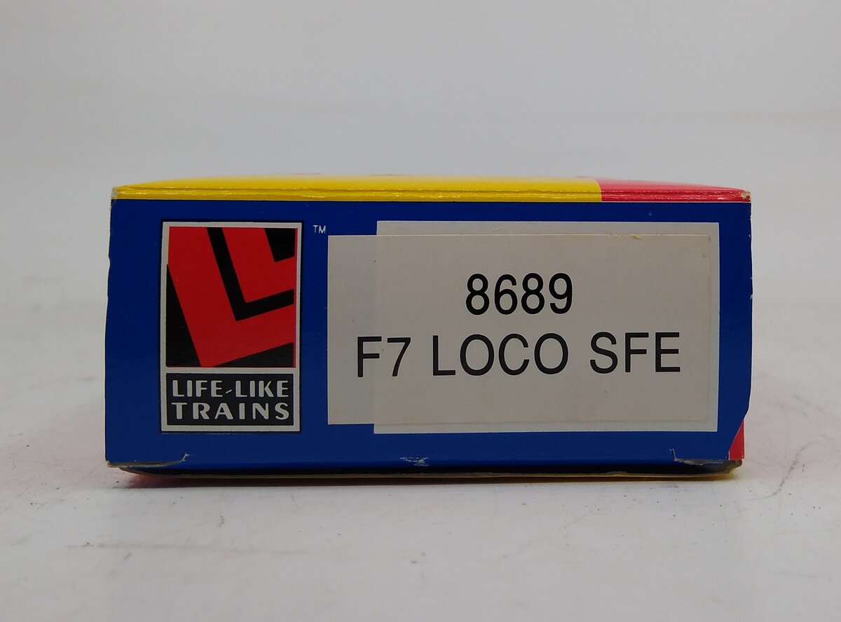 Life Like 8689 HO Scale Santa Fe F-7 Diesel Locomotive
