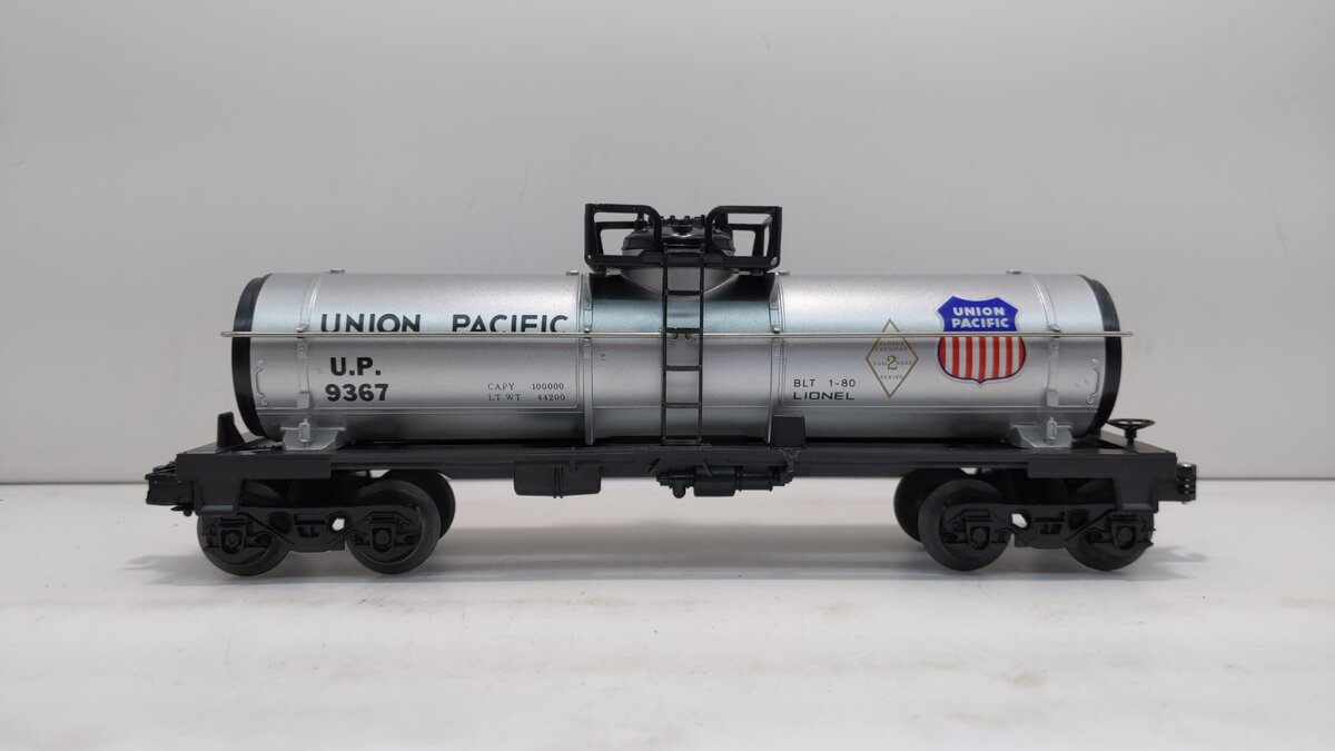 Lionel 6-9367 O Gauge Union Pacific Single Dome Tank Car #9367 VG/Box