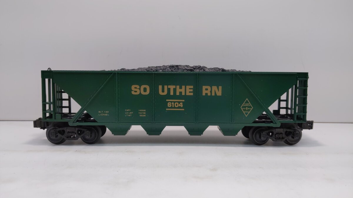 Lionel 6-6104 O Famous American Railroad Southern Hopper w/ Coal Load  #6104 LN/Box