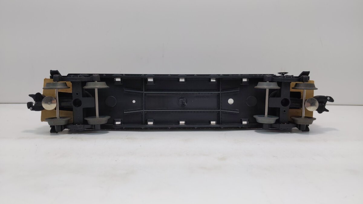 Lionel 6-19409 O Gauge Southern Flatcar w/ Stakes LN/Box