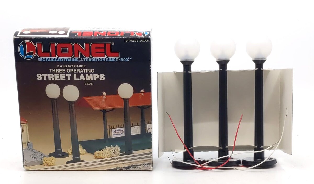 Lionel 6-12708 O/0-27 Gauge Operating Street Lamps (Pack of 3) NIB