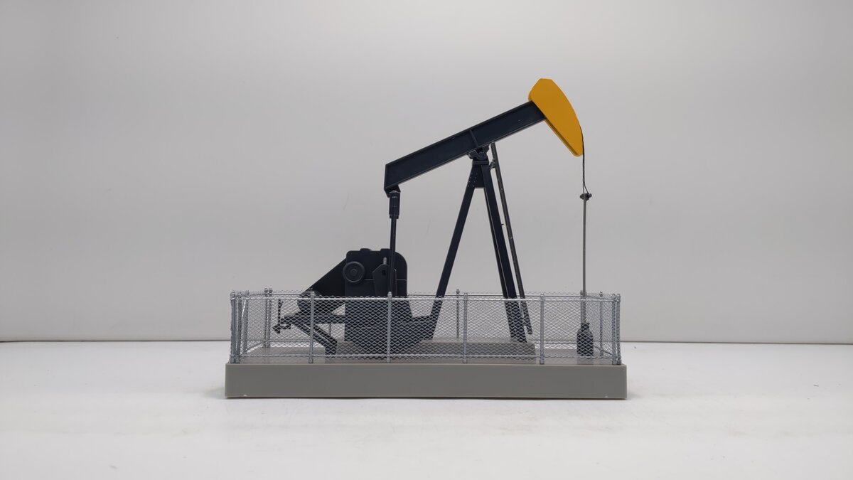 Walthers 933-2705 O And O27 Scale Operating Oil Pump Built-Ups LN/Box