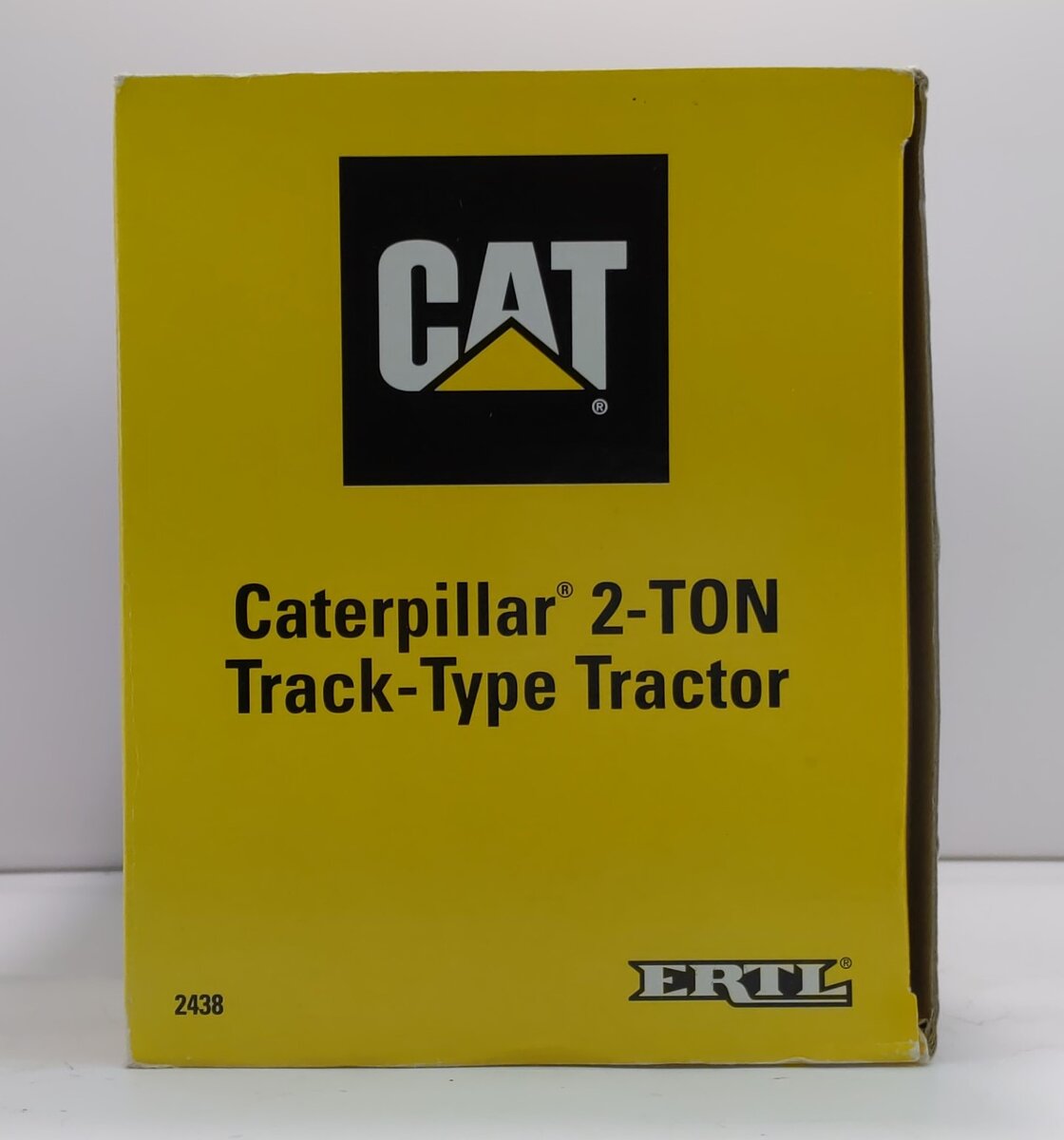 Ertl 2438 1:16 Caterpillar HOLT 2-Ton Track-Type Tractor
