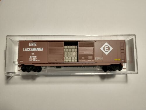 Micro-Trains 03700100 N 50' Erie Lackawanna 50' Double Door Boxcar #67018