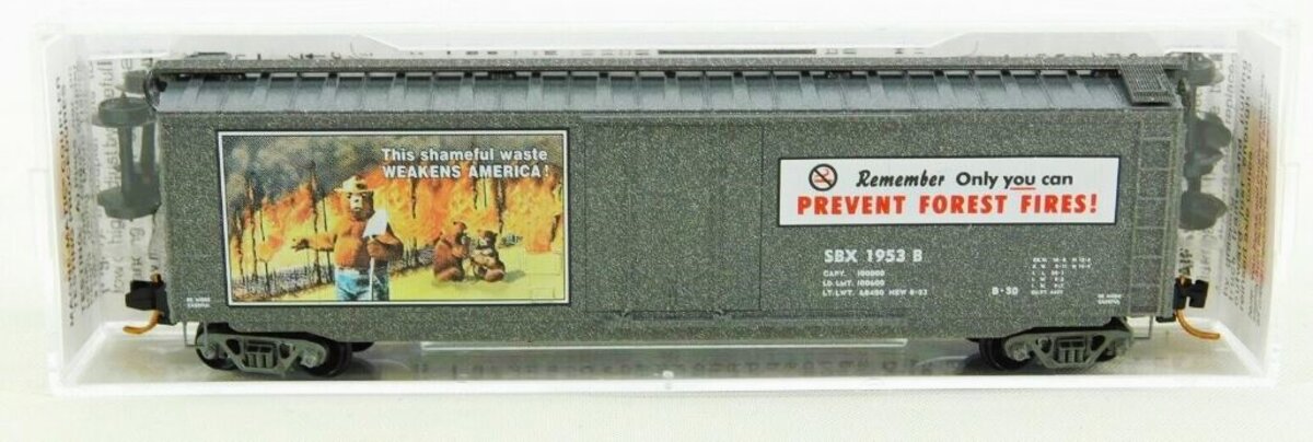 Micro-Trains 03200403 N Smokey Bear Forest 50' Standard Plug Door Boxcar #1953B LN/Box