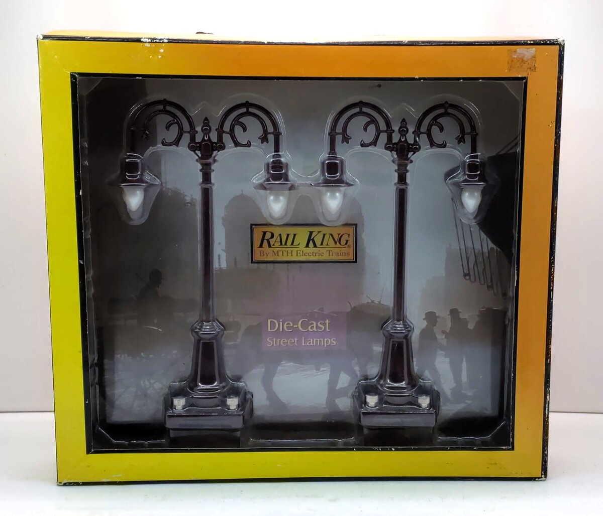 MTH 30-1066 Standard Gauge #54 Diecast Brown Street Lamp Set (Pack of 2) NIB