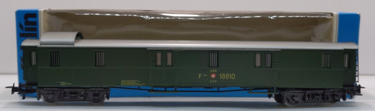 Marklin 4146 HO Scale Swiss Federal Railways SBB F40 Express Luggage Car #18810 EX/Box