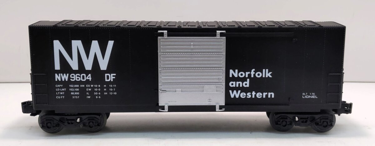 Lionel 6-9604 O Gauge Norfolk & Western Hi-Cube Boxcar LN/Box