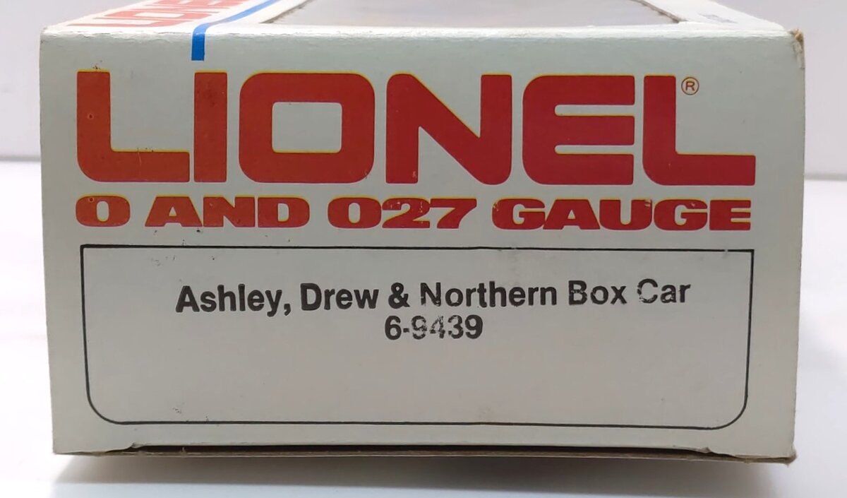 Lionel 6-9439 O Gauge Ashley Drew & Northern Boxcar