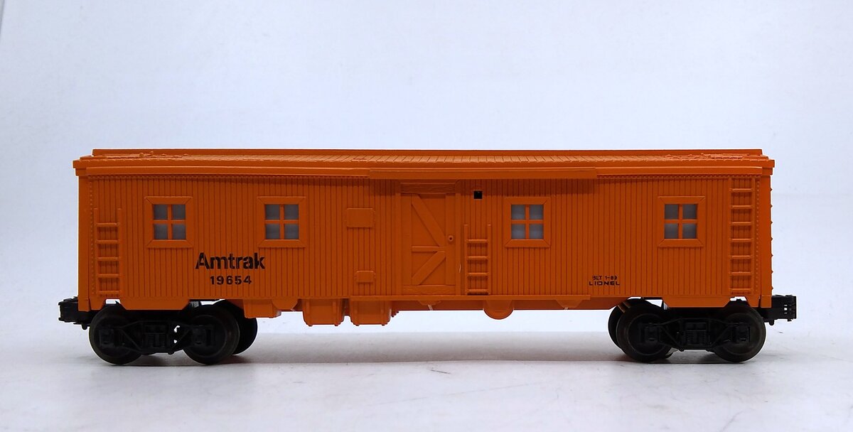 Lionel 6-19654 O Gauge Amtrak Bunk Car W/ Lighted Interior #19654 LN/Box