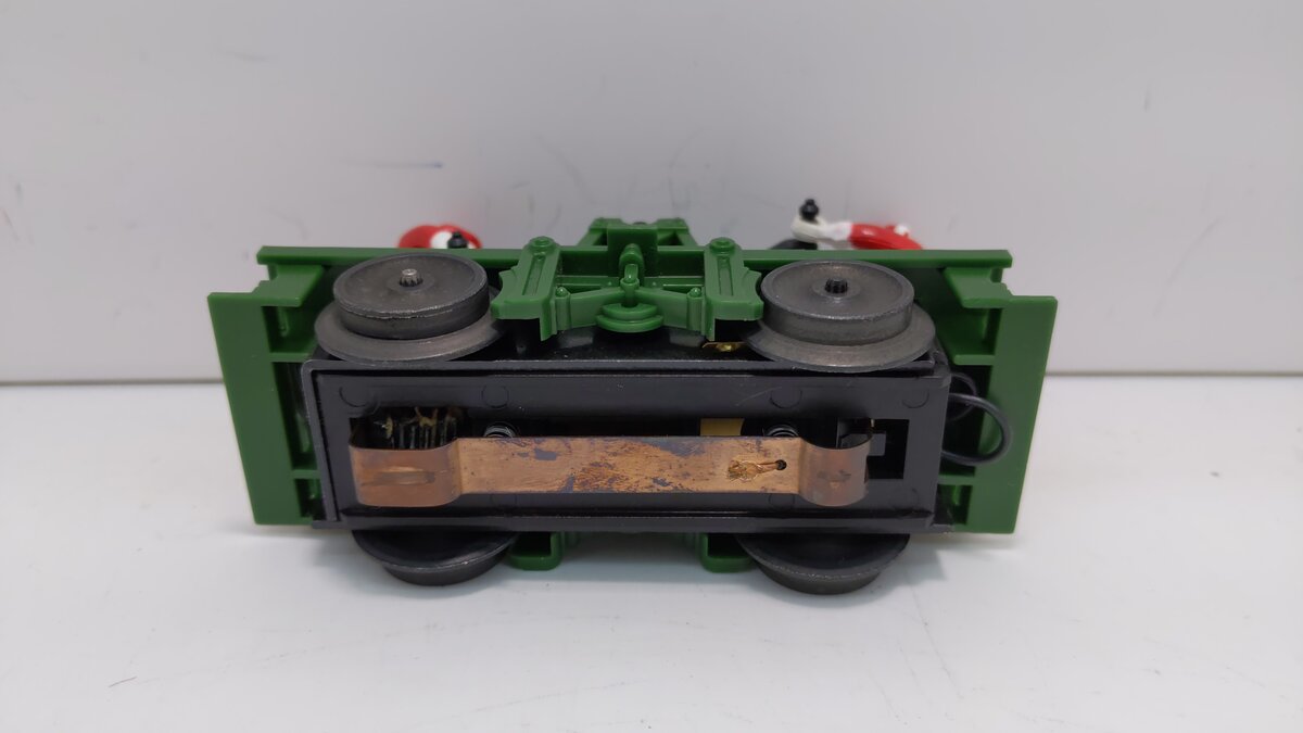Lionel 6-18403 O Gauge Operating Santa Hand Car - Green LN/Box