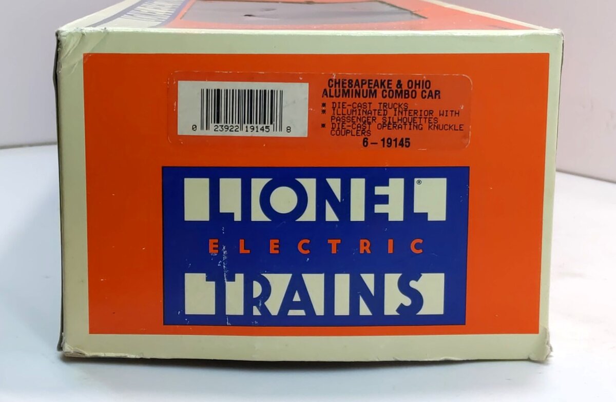 Lionel 6-19145 O Gauge Chesapeake & Ohio Aluminum Combine Car #1403 LN/Box