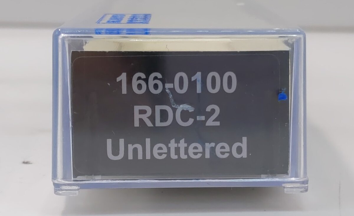 Kato 166-0100 N Scale Unlettered RDC-2 Passenger/Baggage Car