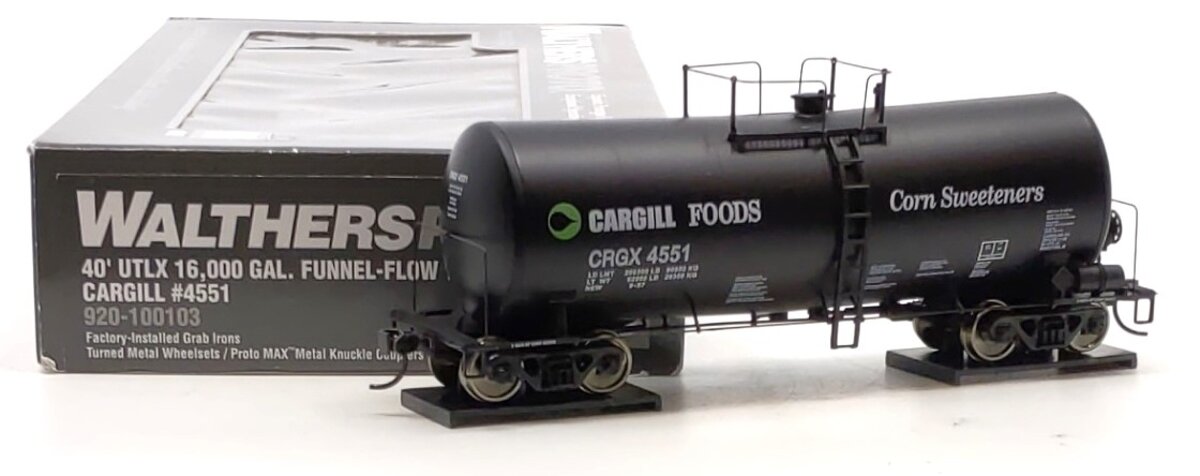 Walthers 920-100103 HO Cargill16K-Gal Tank Car #4551