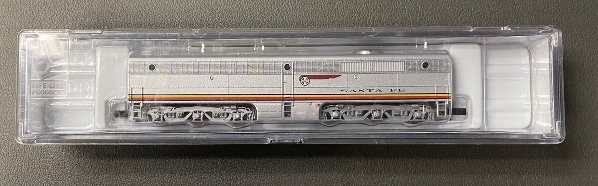 Life Like 7052 N Scale Santa Fe Non-Powered B-Unit Diesel Locomotive #52A LN/Box