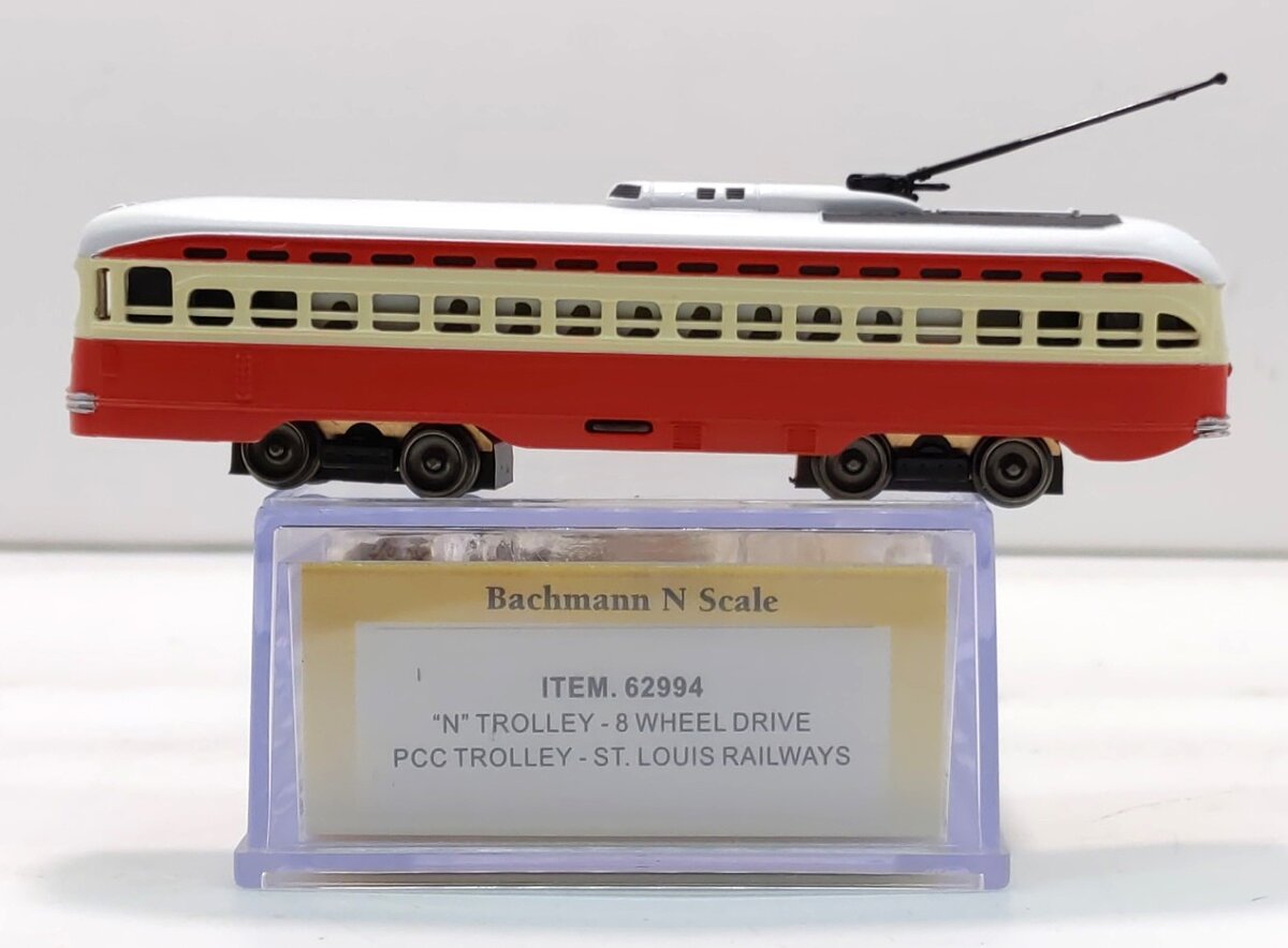 Bachmann 62994 N Scale St. Louis PCC Trolley – Trainz