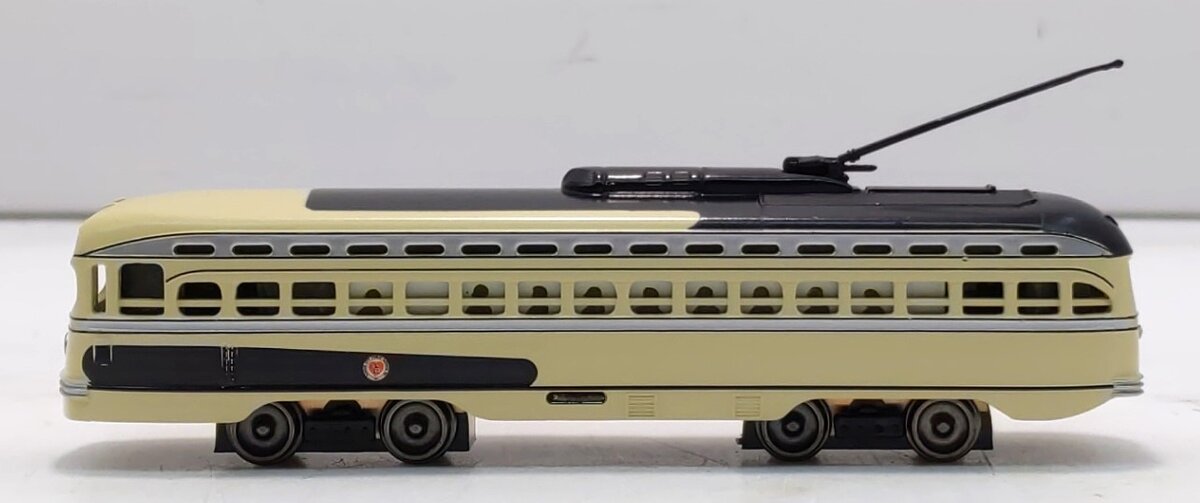 Bachmann 62992 N Scale Kansas City PCC Trolley