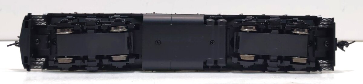 Walthers 910-10408 MILW GP9 Low Hood Diesel Locomotive #969