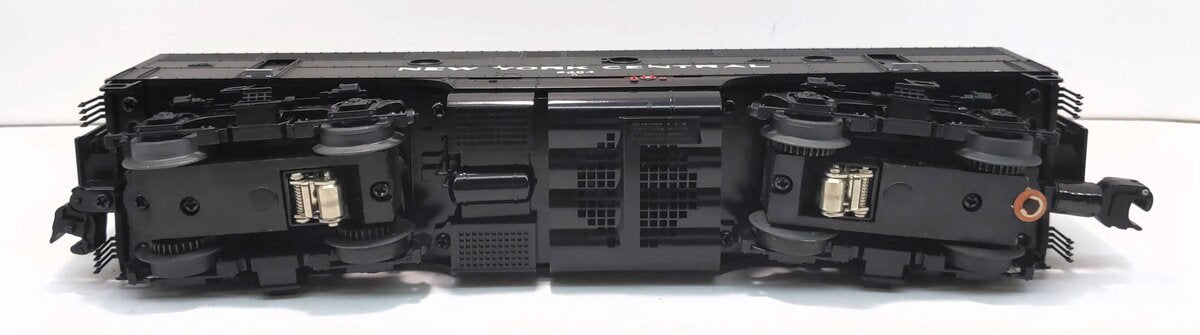 Lionel 6-24517 New York Central Powered F3 B-Unit Diesel Engine #2405 W TMCC
