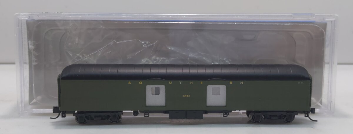Wheels of Time 392 N Southern 60" Arched Baggage Express #6451