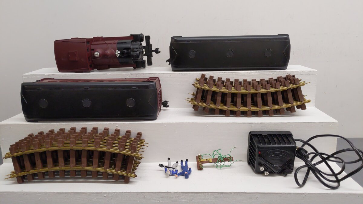 Lionel 8-81001 G Gauge The Thunder Mountain Express Steam Train Set EX/Box