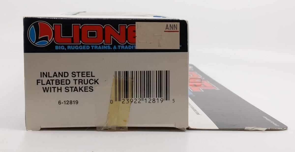 Lionel 6-12819 O Gauge Inland Steel Flatbed Tractor Trailer W/Stakes #12819 NIB
